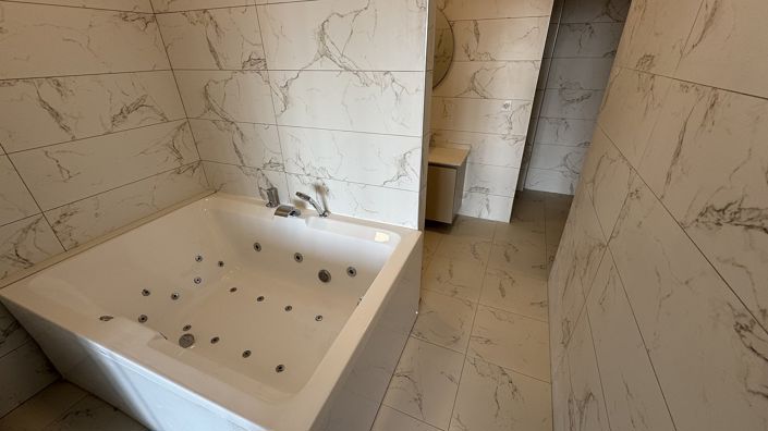 Image No.31-3 Bed Apartment for sale