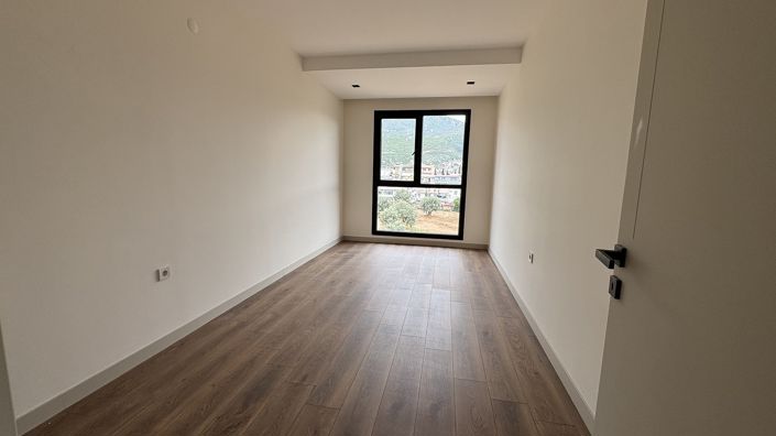 Image No.38-3 Bed Apartment for sale