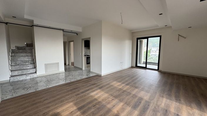 Image No.15-3 Bed Apartment for sale