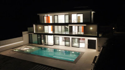 Exterior 12