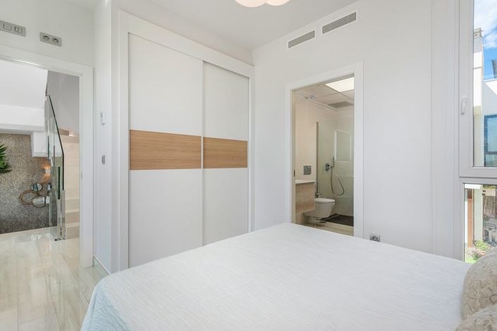 Image No.27-5 Bed House/Villa for sale