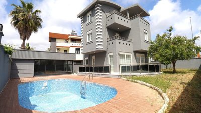 Exterior 1
