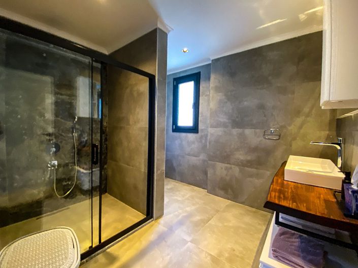 Image No.19-4 Bed House/Villa for sale