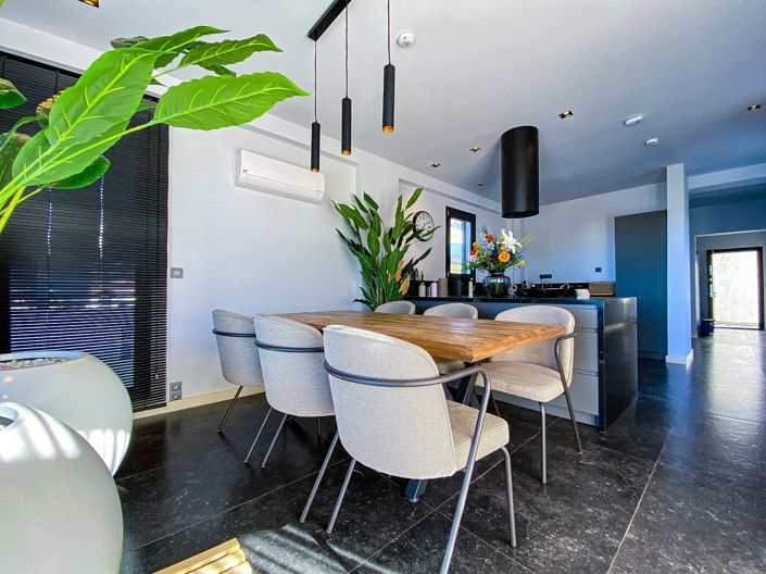 Image No.9-4 Bed House/Villa for sale