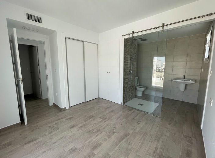 Image No.10-3 Bed House/Villa for sale