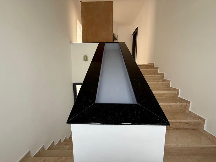 Image No.18-4 Bed Apartment for sale