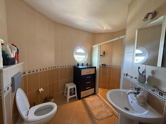 Image No.22-4 Bed Apartment for sale