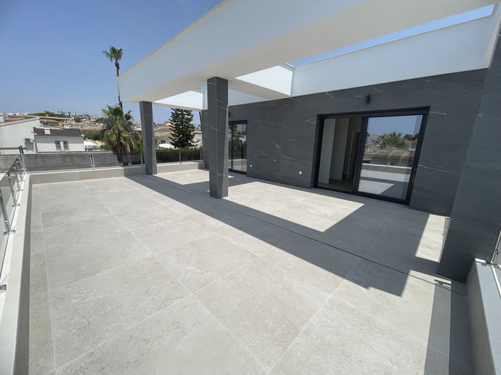 Image No.15-4 Bed House/Villa for sale