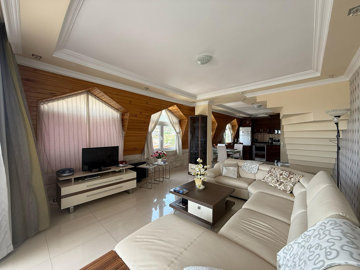 Interior 3