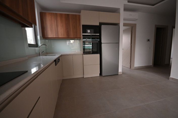 Image No.21-3 Bed Apartment for sale