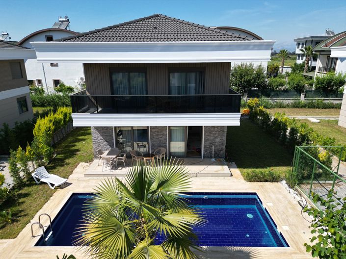 Image No.1-4 Bed House/Villa for sale