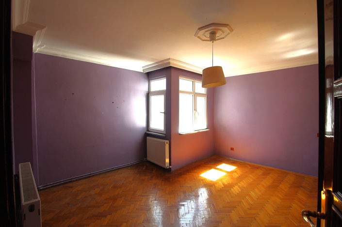 Image No.12-5 Bed Apartment for sale