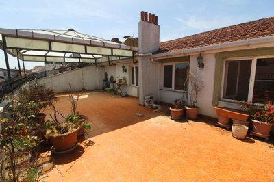 Exterior 2