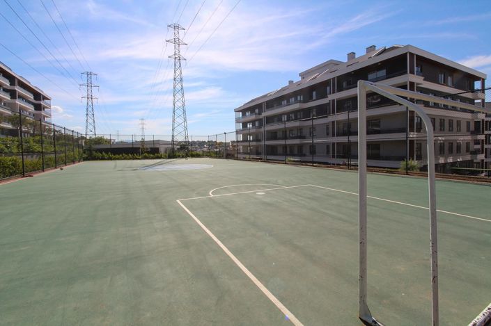 Image No.8-6 Bed Apartment for sale