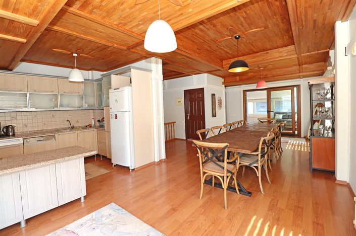 Image No.14-4 Bed Apartment for sale