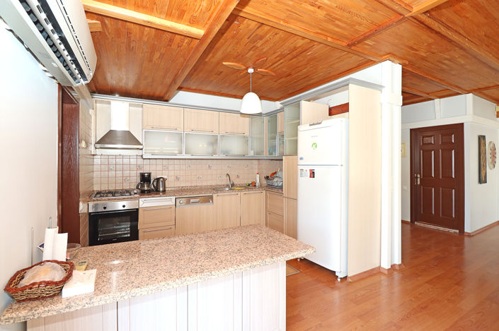 Image No.15-4 Bed Apartment for sale