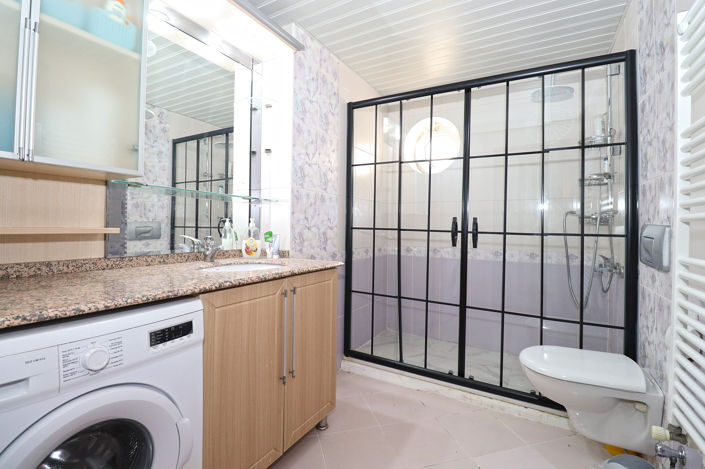 Image No.21-4 Bed Apartment for sale