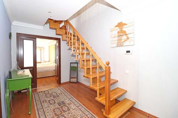 Image No.23-4 Bed Apartment for sale