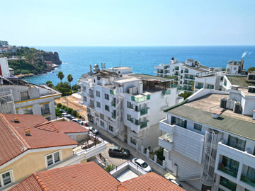 Exterior 3