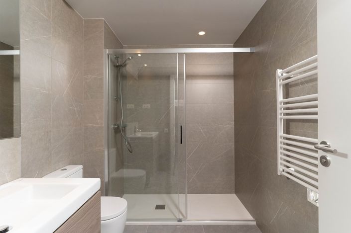 Image No.10-2 Bed Apartment for sale