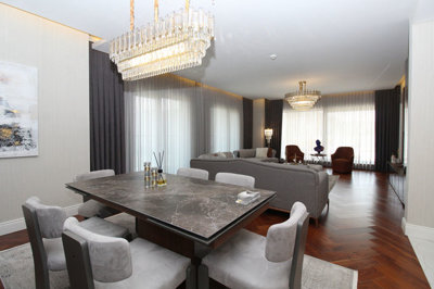 Interior 3