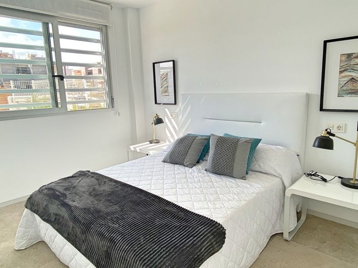 Image No.14-3 Bed Apartment for sale