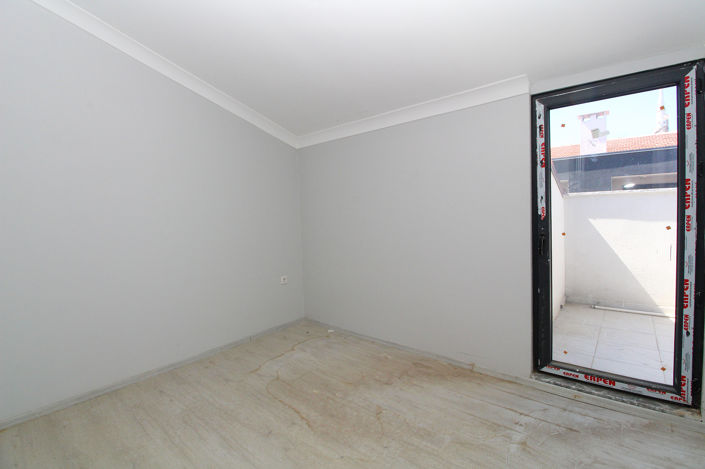 Image No.19-4 Bed Apartment for sale