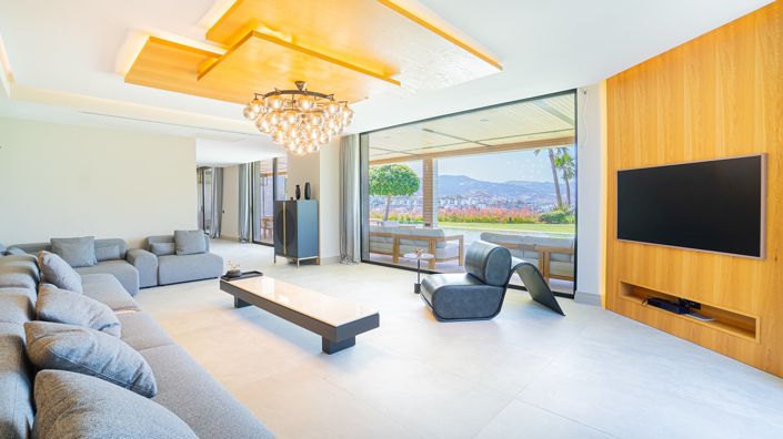 Image No.18-7 Bed House/Villa for sale