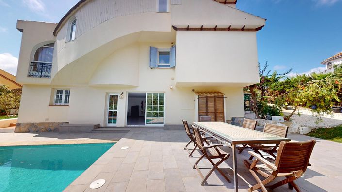 Image No.3-5 Bed House/Villa for sale