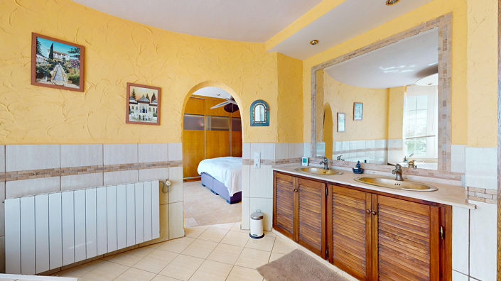 Image No.67-5 Bed House/Villa for sale