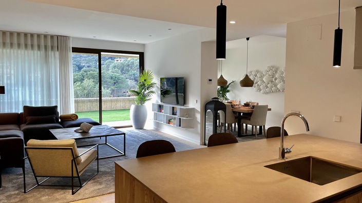 Image No.9-4 Bed Apartment for sale