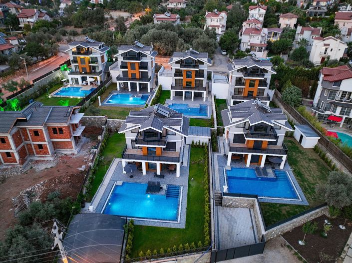 Image No.2-5 Bed House/Villa for sale