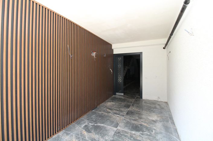 Image No.20-3 Bed Apartment for sale