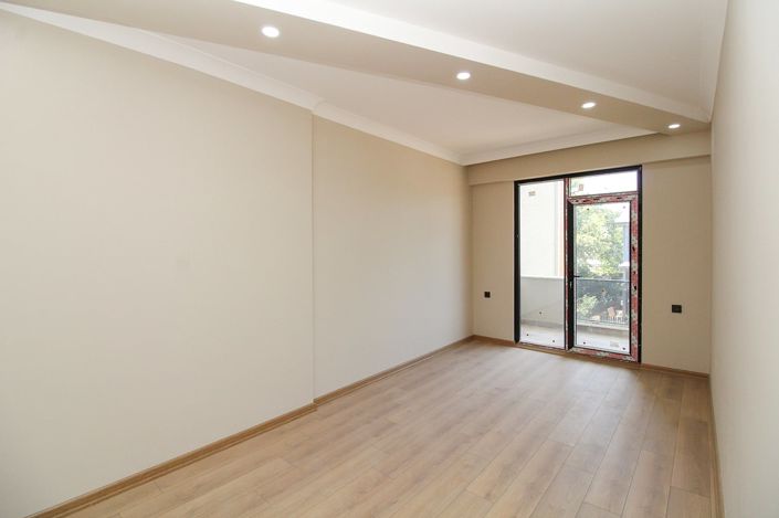 Image No.28-3 Bed Apartment for sale