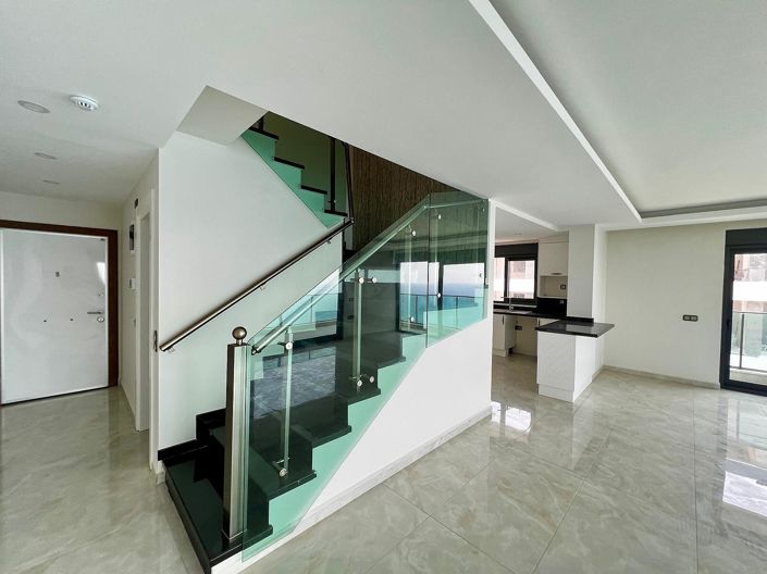 Image No.22-4 Bed Apartment for sale