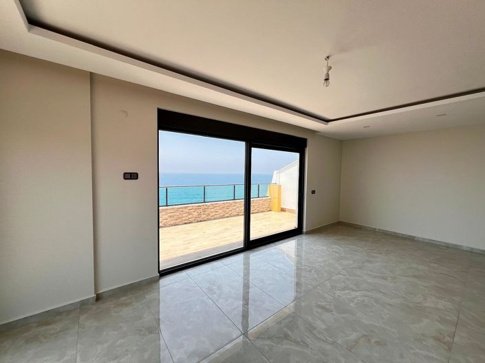 Image No.27-4 Bed Apartment for sale