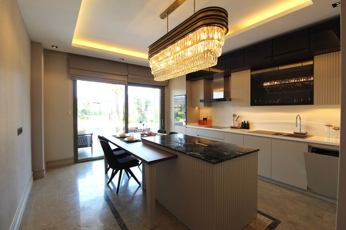 Image No.8-10 Bed House/Villa for sale