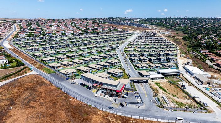 Image No.3-8 Bed House/Villa for sale