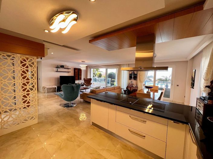 Image No.20-4 Bed House/Villa for sale