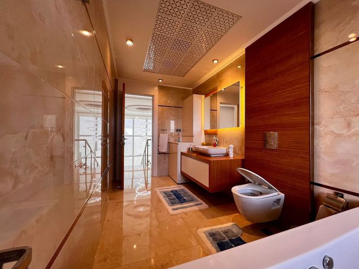 Image No.44-4 Bed House/Villa for sale