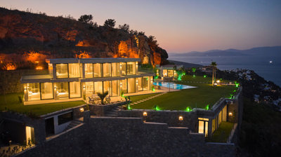 Exterior 2