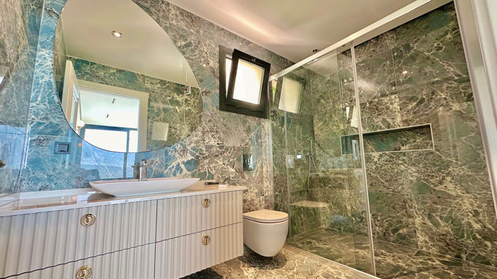 Image No.37-5 Bed House/Villa for sale