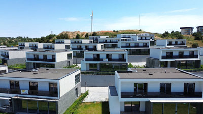 Exterior 4