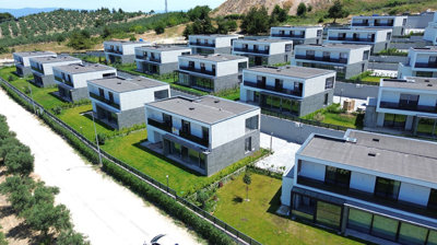Exterior 8