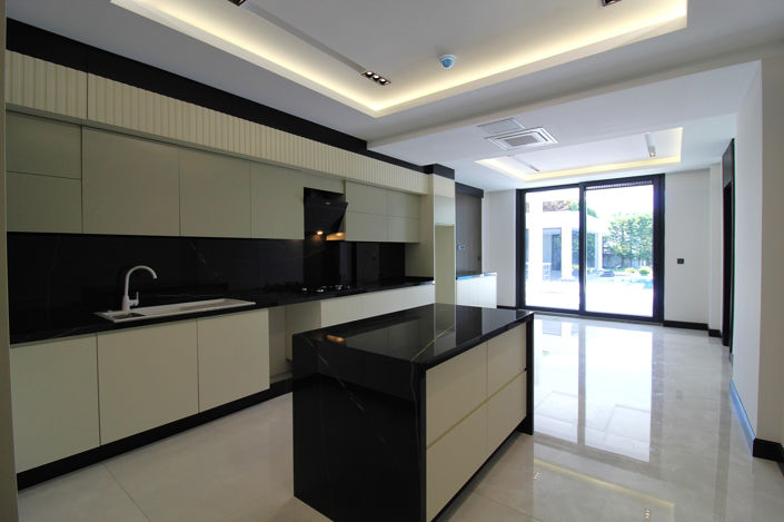 Image No.20-7 Bed House/Villa for sale