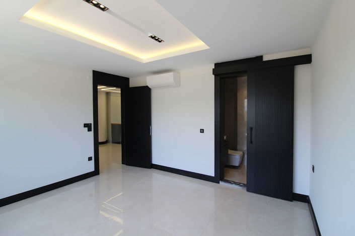 Image No.26-7 Bed House/Villa for sale