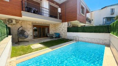 Exterior 3