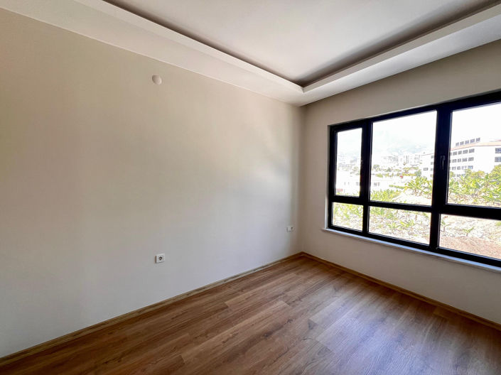 Image No.24-1 Bed Apartment for sale