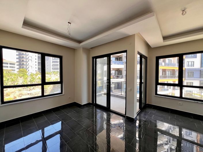 Image No.18-2 Bed Apartment for sale