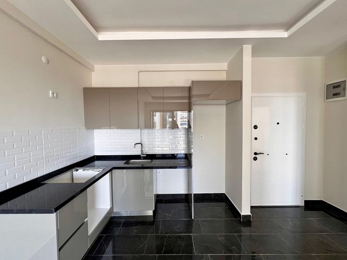 Image No.22-2 Bed Apartment for sale